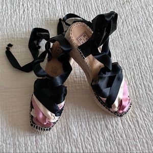 NWOT HandMade wedge espadrilles w/leather footbed &pink,cream,black satin ribbon